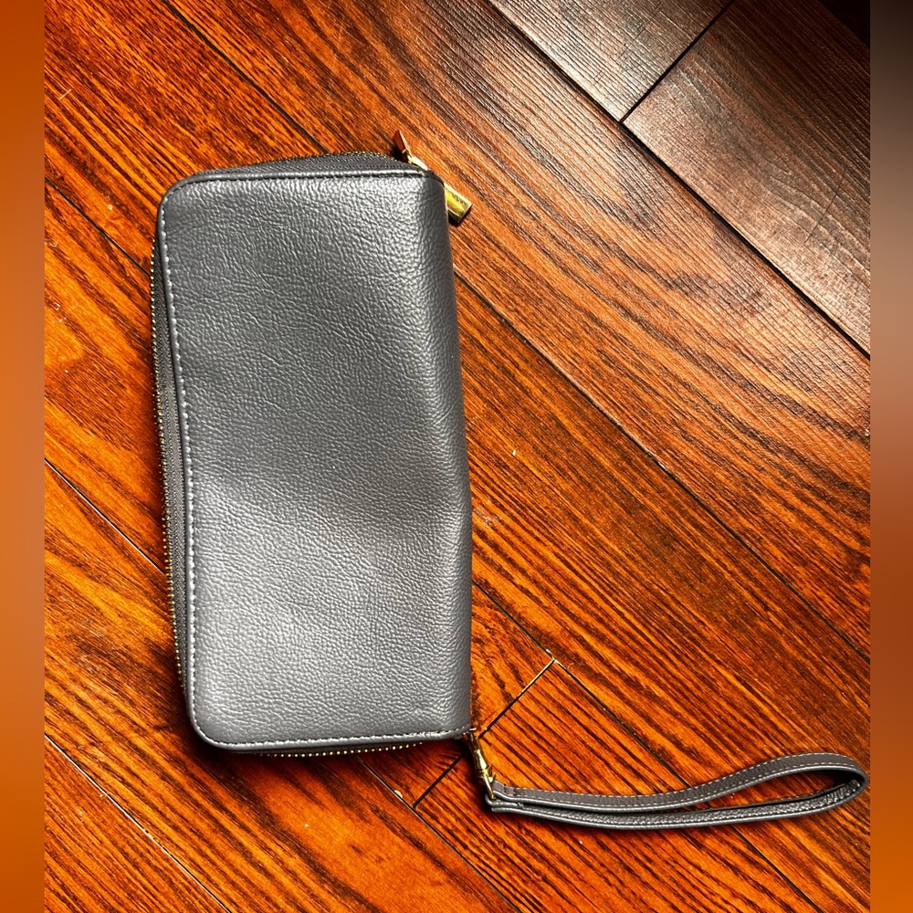 Bundle : bag and wallet (general brand) Bag: color-gray wallet blue lavender